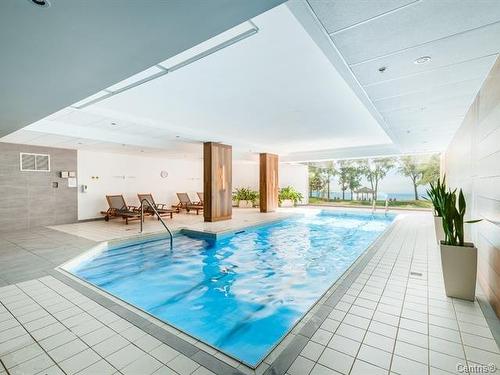 Piscine - 504-50 Rue Berlioz, Montréal (Verdun/Île-Des-Soeurs), QC - Indoor Photo Showing Other Room With In Ground Pool