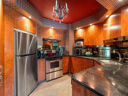 Cuisine - 504-50 Rue Berlioz, Montréal (Verdun/Île-Des-Soeurs), QC - Indoor Photo Showing Kitchen With Double Sink