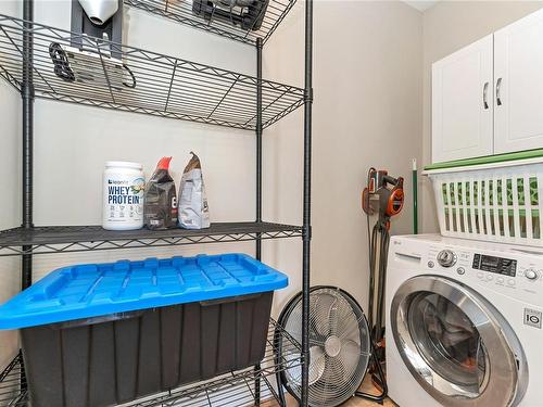 304-2515 Dowler Pl, Victoria, BC - Indoor Photo Showing Laundry Room