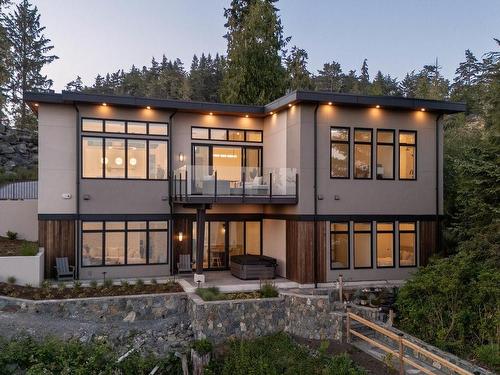 7510 Ocean Park Pl, Sooke, BC 