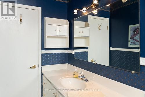 98 Silverstone Drive, Toronto (Mount Olive-Silverstone-Jamestown), ON - Indoor Photo Showing Bathroom