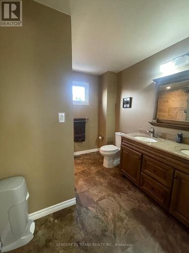 65 Clayton Crescent, Clarington (Bowmanville), ON - Indoor Photo Showing Bathroom