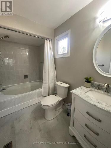 65 Clayton Crescent, Clarington (Bowmanville), ON - Indoor Photo Showing Bathroom