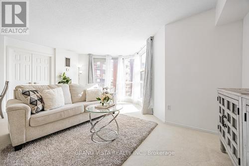 905 - 10 Dean Park Road, Toronto (Rouge), ON - Indoor Photo Showing Living Room