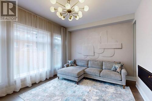 133 Cannes Avenue, Vaughan (Vellore Village), ON - Indoor Photo Showing Living Room