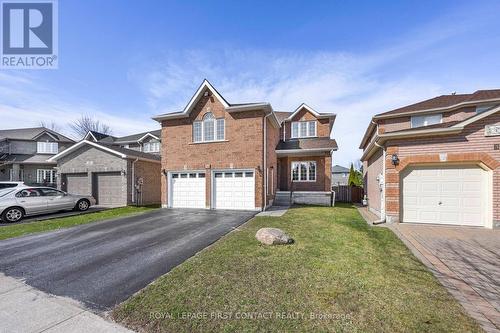 36 Batteaux Street, Barrie (Ardagh), ON - Outdoor With Facade