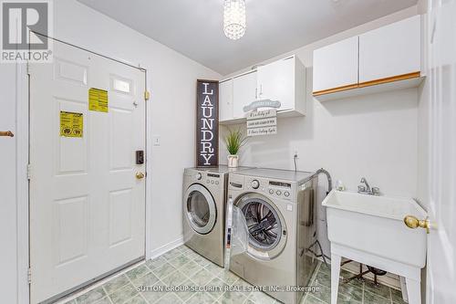 18 Black Willow Drive W, Barrie, ON - Indoor Photo Showing Laundry Room