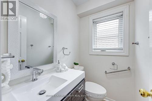 18 Black Willow Drive W, Barrie, ON - Indoor Photo Showing Bathroom