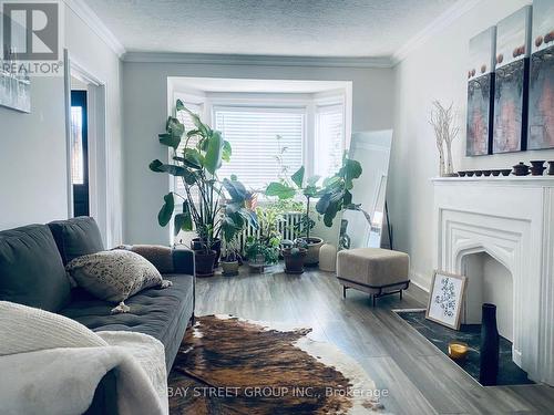 766 Eglinton Avenue E, Toronto (Leaside), ON - Indoor Photo Showing Living Room With Fireplace