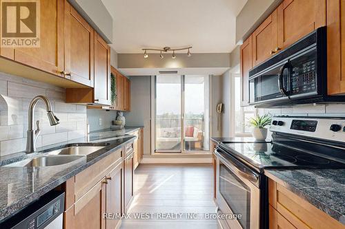 708 - 50 Quebec Avenue, Toronto (High Park North), ON - Indoor Photo Showing Kitchen With Double Sink