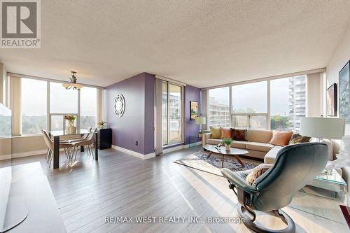 708 - 50 Quebec Avenue, Toronto (High Park North), ON - Indoor Photo Showing Living Room