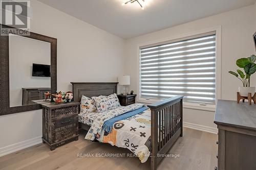 23 Whitcombe Way, Puslinch, ON - Indoor Photo Showing Bedroom