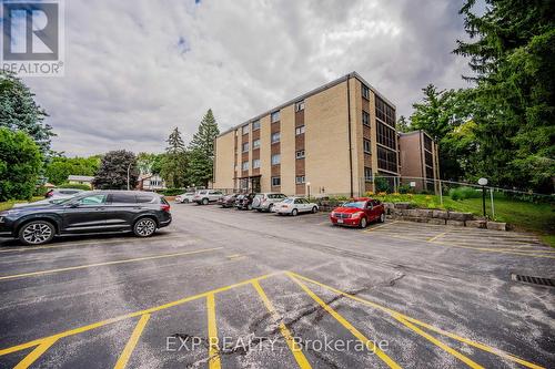 305 - 944 Caledonian View, Cambridge, ON - Outdoor