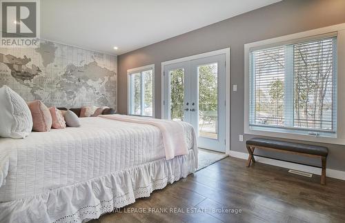 2269 Mccracken'S Landing Road, Douro-Dummer, ON - Indoor Photo Showing Bedroom