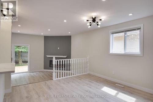 1048 Mahogany Road, London, ON - Indoor Photo Showing Other Room