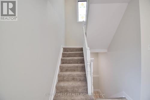 1048 Mahogany Road, London, ON - Indoor Photo Showing Other Room