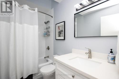 39 Ski Valley Crescent, London, ON - Indoor Photo Showing Bathroom