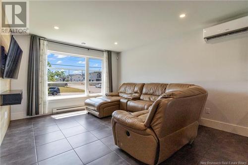 437 Maplehurst Drive, Moncton, NB - Indoor Photo Showing Living Room