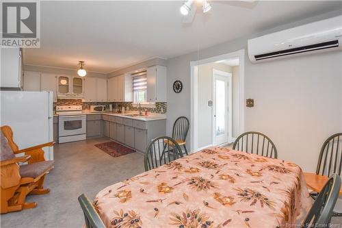 814 113 Route, Inkerman, NB - Indoor Photo Showing Dining Room