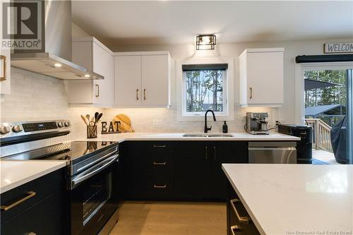 92 Monique, Shediac, NB - Indoor Photo Showing Kitchen With Double Sink