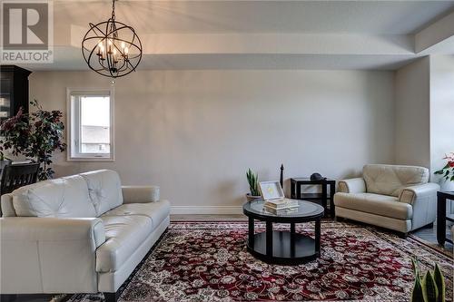 51 Su Kittling Ridge Court, Sudbury, ON - Indoor Photo Showing Living Room