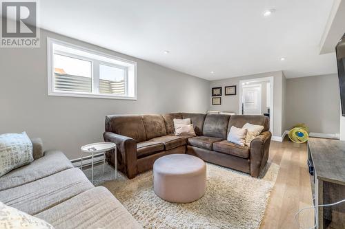 15 Cloudberry Drive, Paradise, NL - Indoor Photo Showing Living Room