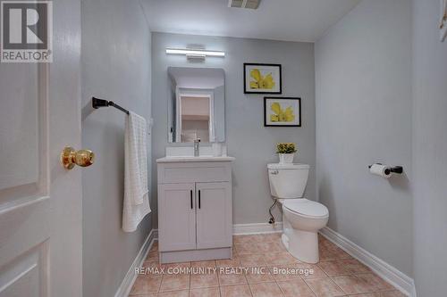 2037 Bur Oak Avenue, Markham (Greensborough), ON - Indoor Photo Showing Bathroom