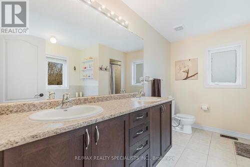 260 Greenwood Drive, Essa, ON - Indoor Photo Showing Bathroom