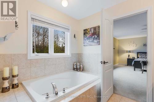 260 Greenwood Drive, Essa, ON - Indoor Photo Showing Bathroom