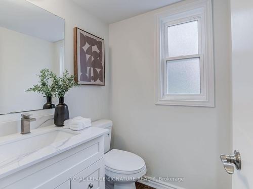 17-296 Torresdale Ave, Toronto, ON - Indoor Photo Showing Bathroom