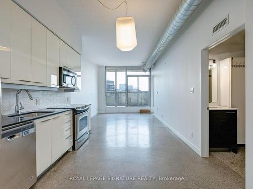 723-510 King St E, Toronto, ON - Indoor Photo Showing Kitchen