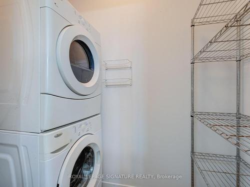 723-510 King St E, Toronto, ON - Indoor Photo Showing Laundry Room