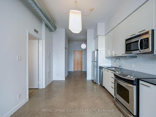 723-510 King St E, Toronto, ON - Indoor Photo Showing Kitchen