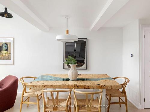 204-525 Logan Ave, Toronto, ON - Indoor Photo Showing Dining Room