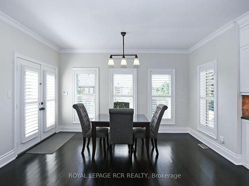 100 Woodland Hills Blvd, Aurora, ON - Indoor Photo Showing Dining Room