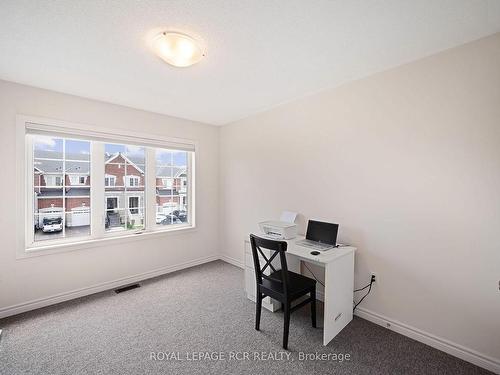 8 Westlake Cres, Bradford West Gwillimbury, ON - Indoor Photo Showing Other Room