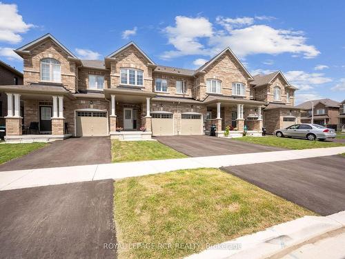 8 Westlake Cres, Bradford West Gwillimbury, ON - Outdoor With Facade