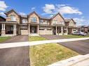 8 Westlake Cres, Bradford West Gwillimbury, ON  - Outdoor With Facade 