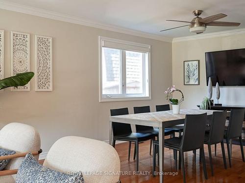 26 Oak Lea Circ, Markham, ON - Indoor Photo Showing Dining Room