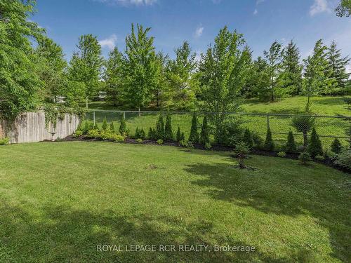 33 Prince Of Wales Dr, Barrie, ON - Outdoor