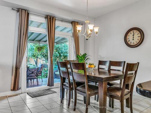 5529 Heatherleigh Ave, Mississauga, ON - Indoor Photo Showing Dining Room