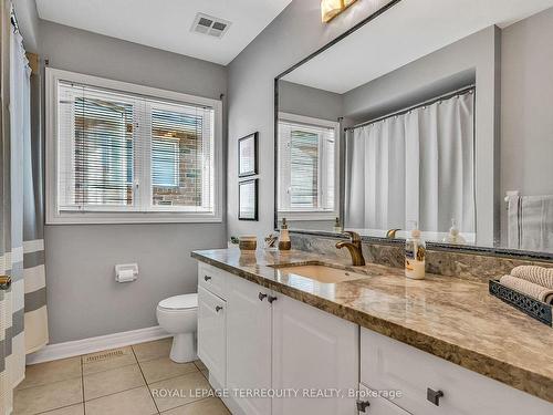 5529 Heatherleigh Ave, Mississauga, ON - Indoor Photo Showing Bathroom