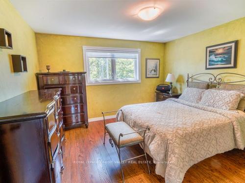 12 Roseville Dr, Brampton, ON - Indoor Photo Showing Bedroom