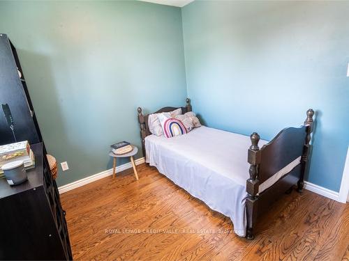 12 Roseville Dr, Brampton, ON - Indoor Photo Showing Bedroom