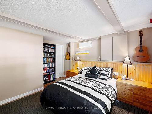 79 Quarry Dr, Orangeville, ON - Indoor Photo Showing Bedroom