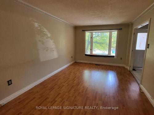 2525 Cavendish Dr, Burlington, ON - Indoor Photo Showing Other Room