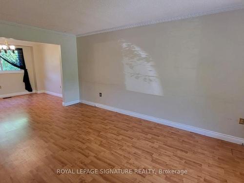 2525 Cavendish Dr, Burlington, ON - Indoor Photo Showing Other Room