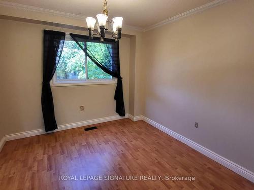 2525 Cavendish Dr, Burlington, ON - Indoor Photo Showing Other Room