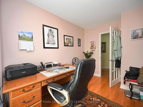 4550 Kettleby Crt, Mississauga, ON - Indoor Photo Showing Office