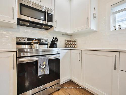 43 Fourth Ave, Kitchener, ON - Indoor Photo Showing Kitchen